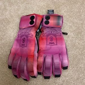 686 Pink Snow Gloves